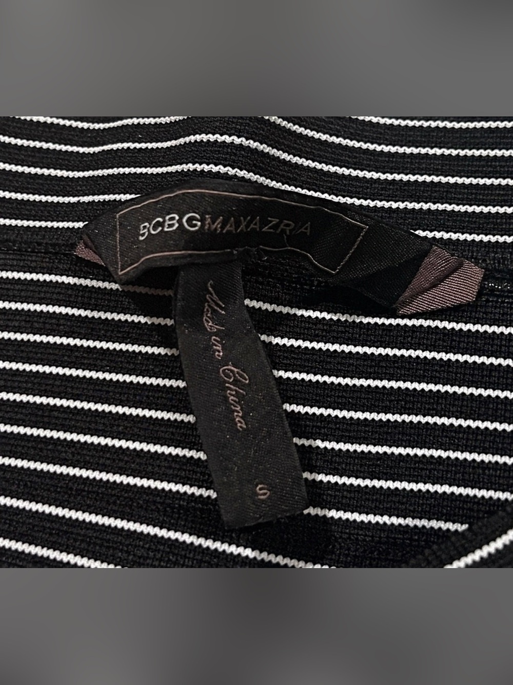 BCBGMaxAzria Textured Striped Wrap Mini Skirt Size S NWOT - Picture 4 of 4